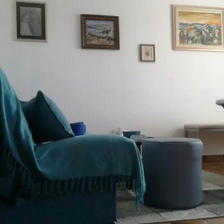 Neva Apartment *
